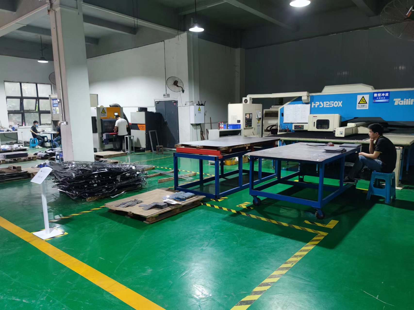 精密鈑金車間整理，整頓，全面推行7S標準化建設